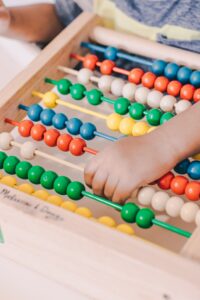 Eingliederungshilfe bei Autismus: Staat muss Schulgeld für Montessori-Schule übernehmen